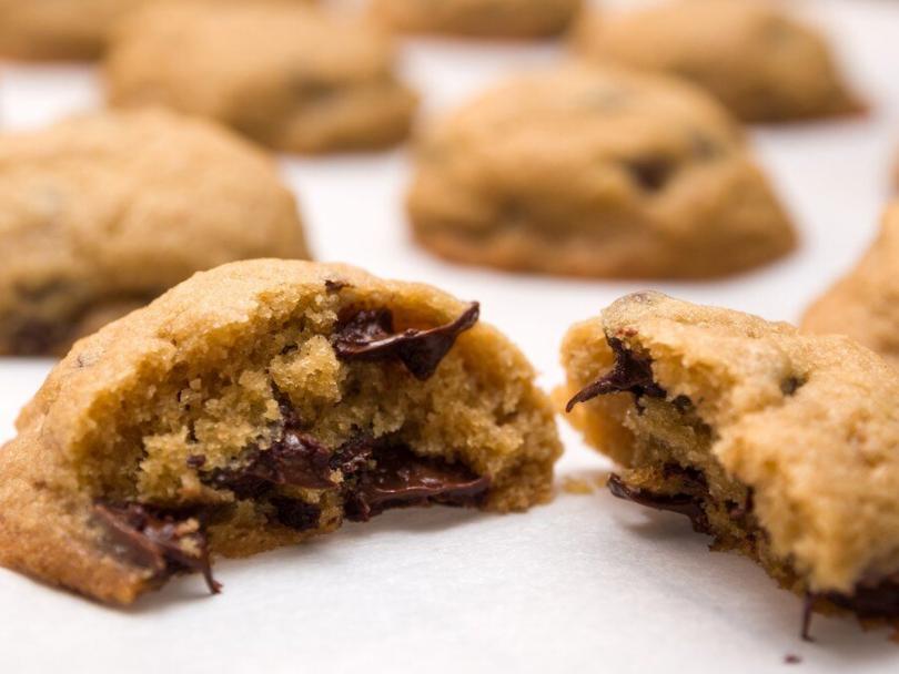 fresh baked vegan and gluten free chocolate chip cookies