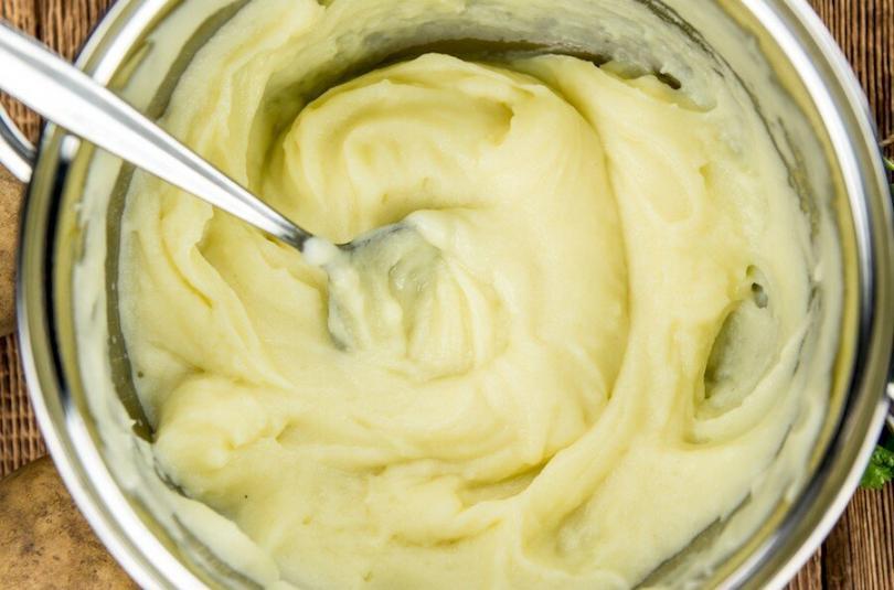 Smooth and buttery vegan mashed potatoes
